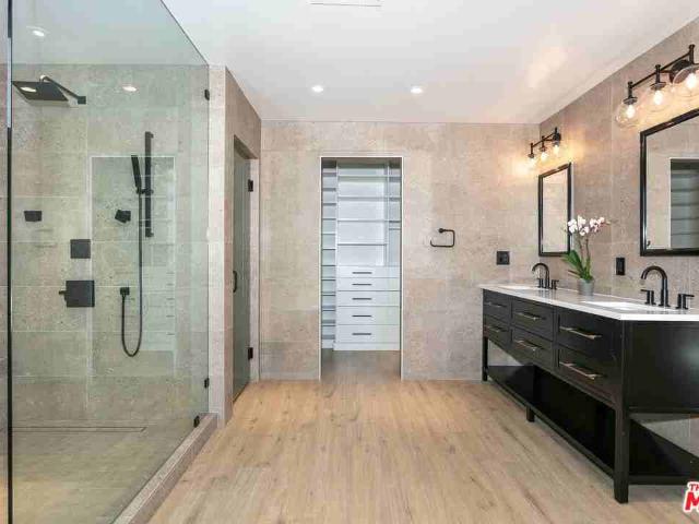 House for rent in Canoga Park, California