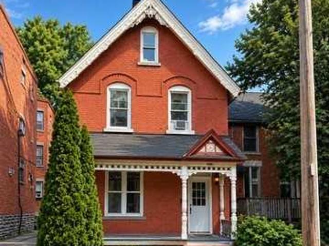 House for rent in Somerset, Ottawa