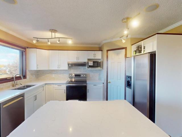 House for rent in Valley Ridge, Calgary