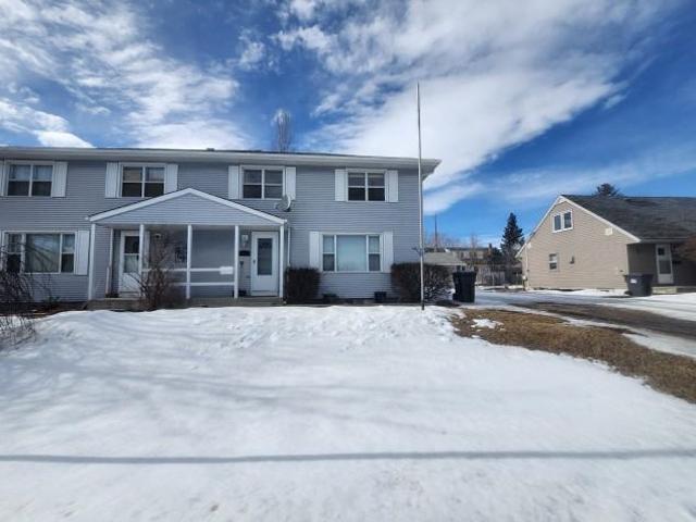 House for rent in Springbrook, Alberta