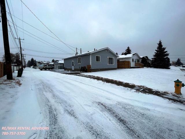 House for rent in Wedgewood, Alberta