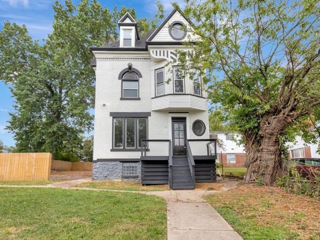 House for rent in Walnut Hills, Roselawn