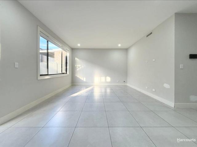 House for rent in Elara, Sydney