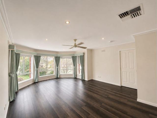 House for rent in Kialla, Victoria
