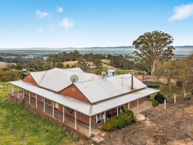 Cottage for sale in Seaview