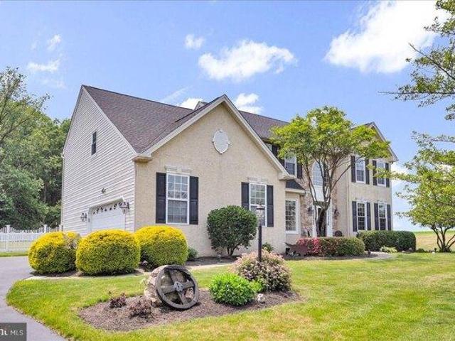 House for sale in Honey Brook