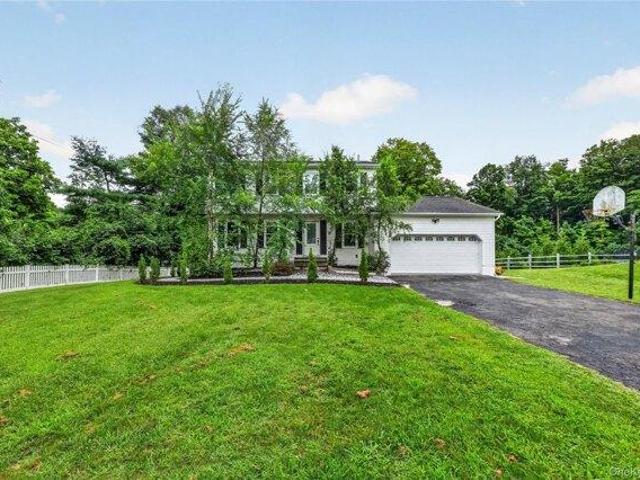 House for sale in Holmes, New York