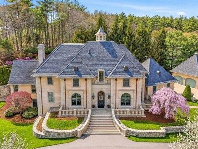 House for sale in Hopkinton, Massachusetts