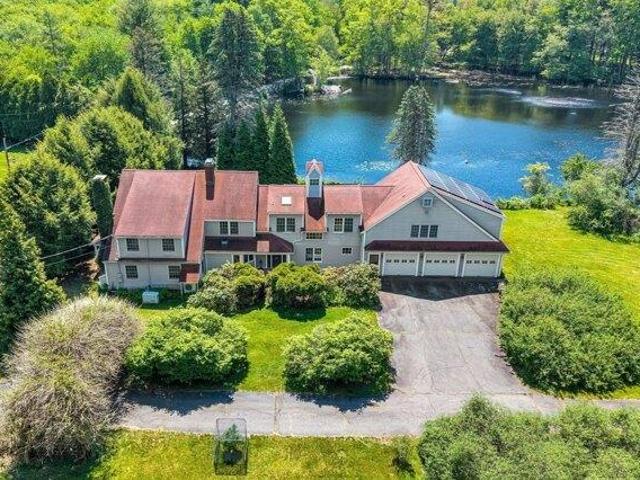 House for sale in Hopkinton, Massachusetts