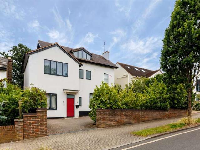 House for sale in Roehampton, Greater London