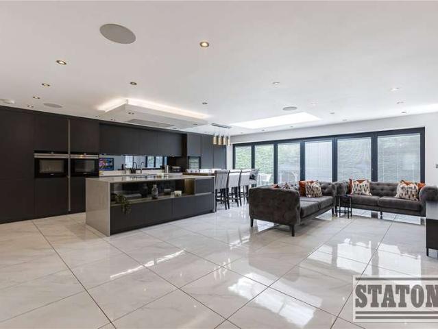 House for sale in Northaw Valley, Welwyn Hatfield