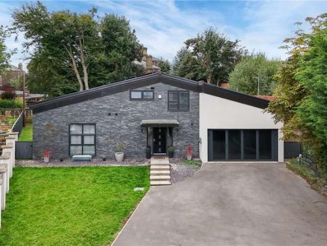 House for sale in Burn Knolls, Leeds