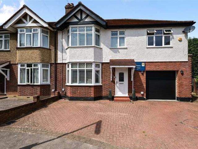 House for sale in Lower Halliford, Surrey