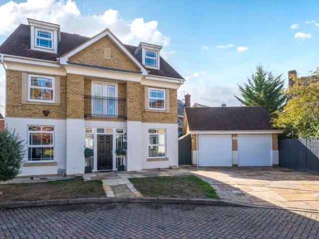 House for sale in Dettingen Park, Deepcut