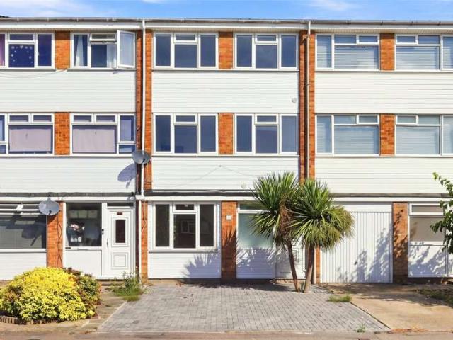 House for sale in Southchurch, Southend-on-Sea