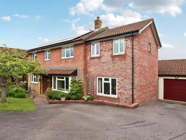 House for sale in Littletown, Budlake