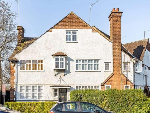 House for sale in London Borough of Ealing, Perivale