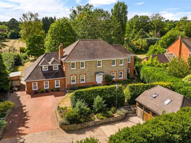 House for sale in North Bourne, Heol-las