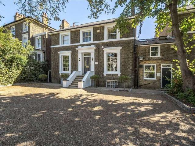 House for sale in Blackheath Royal Standard, Greater London
