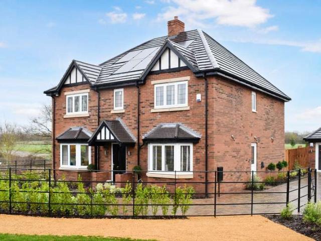 House for sale in Upper Wick, Malvern Hills