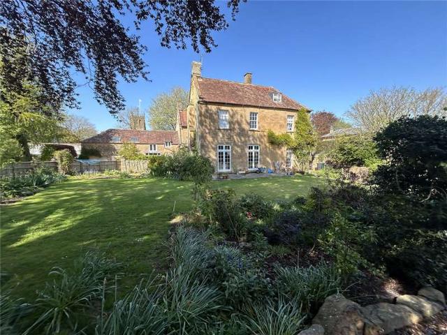 House for sale in Martock, Somerset