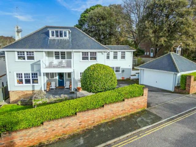 House for sale in Canford Cliffs, Poole