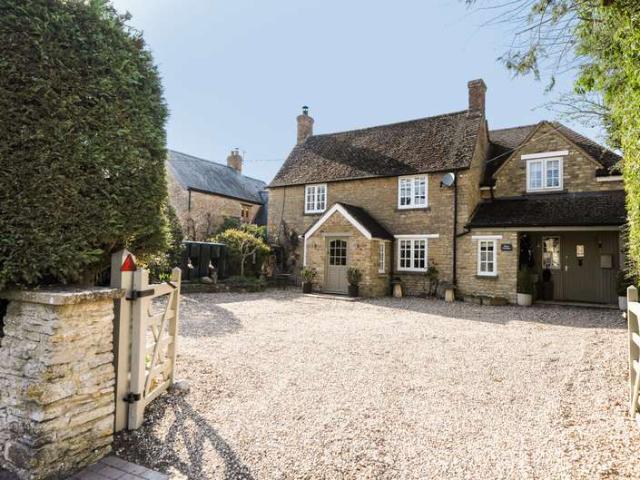 House for sale in Black Bourton, Oxfordshire
