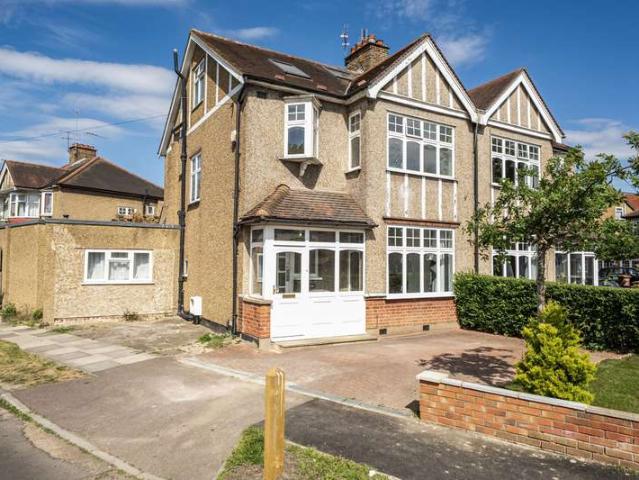 House for sale in Lane, Greater London