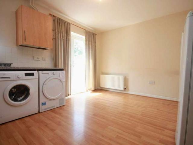 House for sale in Wotton Pitch, Gloucester