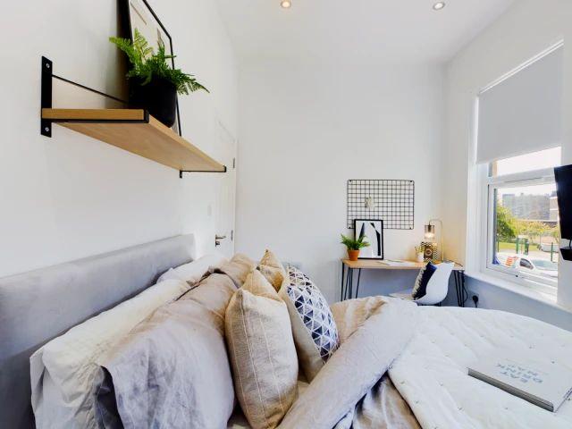 Room for rent in Calderstones
