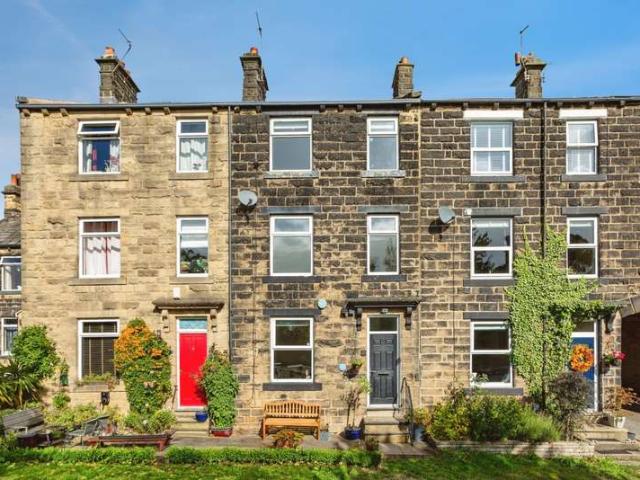 House for sale in Westfield, Guiseley
