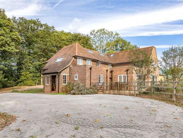 House for rent in Wall Hall, Hertsmere