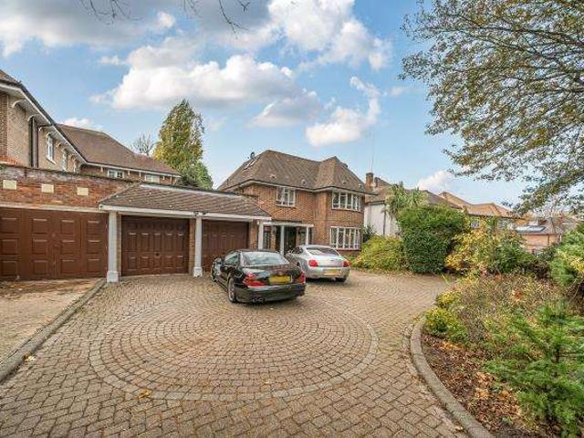 House for sale in London Borough of Barnet, Greater London