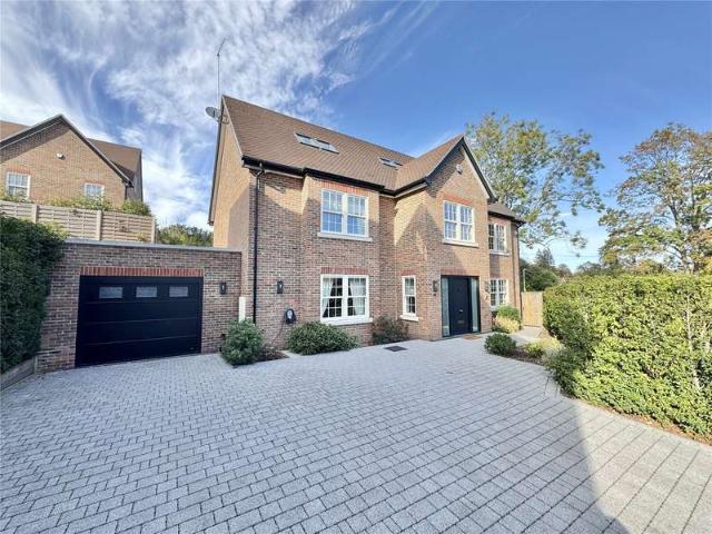 House for rent in Battlers Green, Hertsmere
