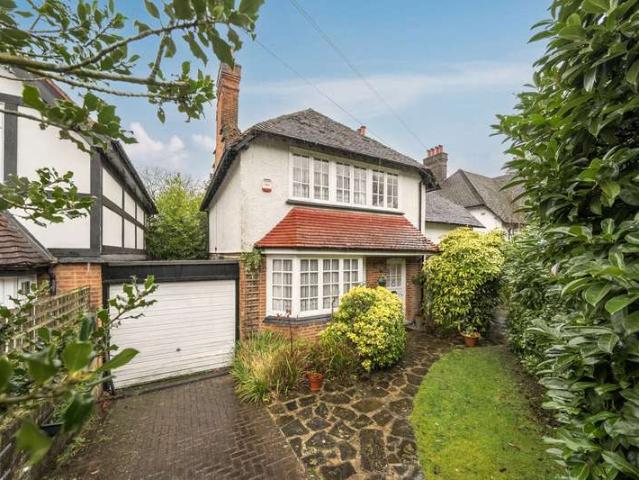 House for sale in Northwood, Greater London