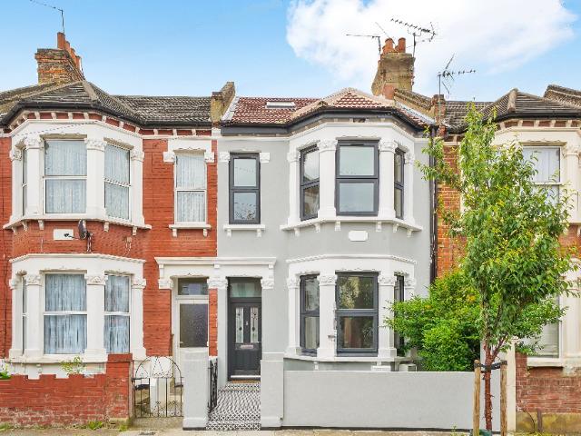 House for rent in Dollis Hill, Greater London