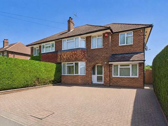 House for sale in North Bourne, Heol-las