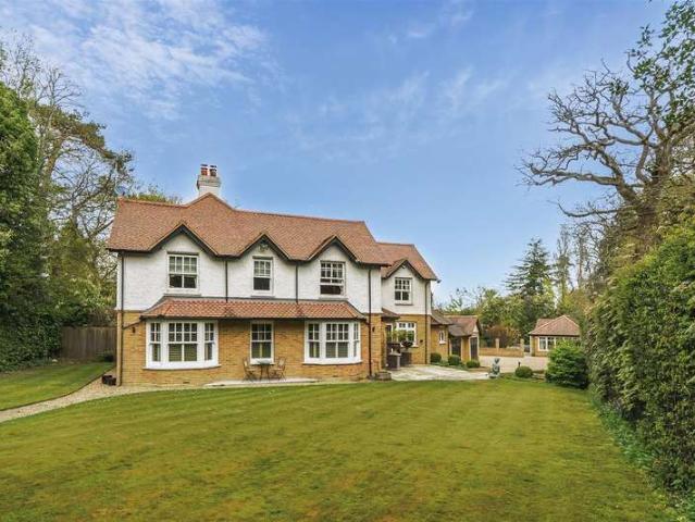 House for sale in Pouchen End, Hertfordshire
