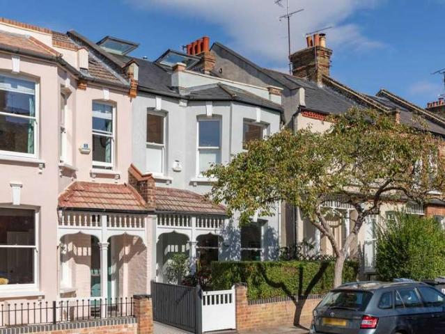House for sale in London Borough of Barnet, Greater London