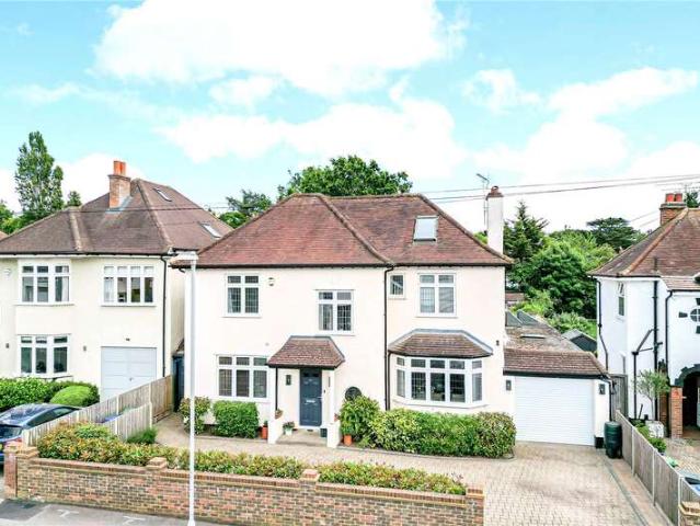 House for sale in New Malden, Greater London