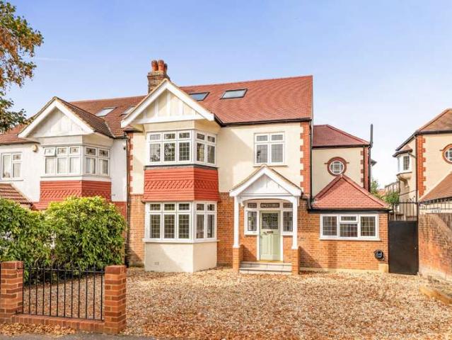 House for sale in Bowes Park, Greater London