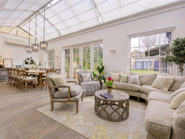 House for sale in West Hampstead, West Hampstead