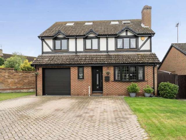 House for sale in Moulsham Green, Hart