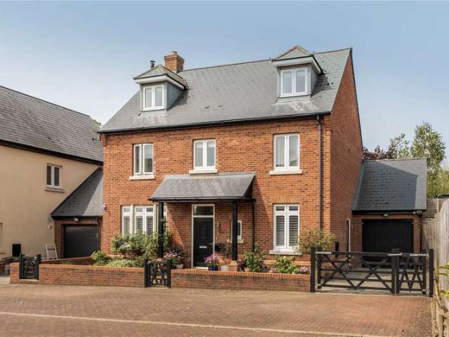House for sale in Evershot, Oxfordshire