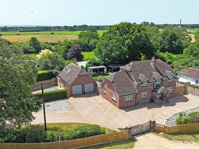 House for sale in Durns Town, New Forest