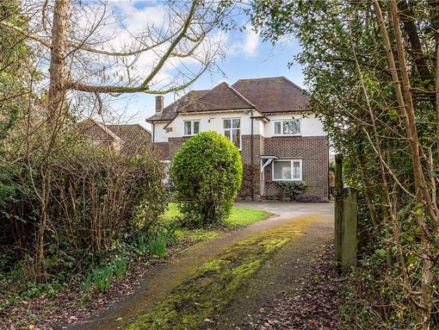 House for sale in Bell Hill, East Hampshire