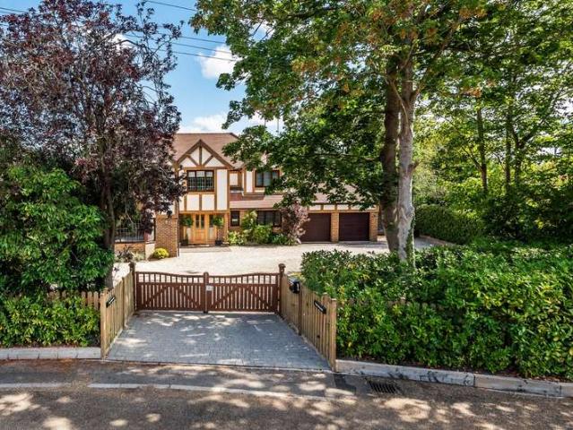 House for sale in Sheerwater, Woking