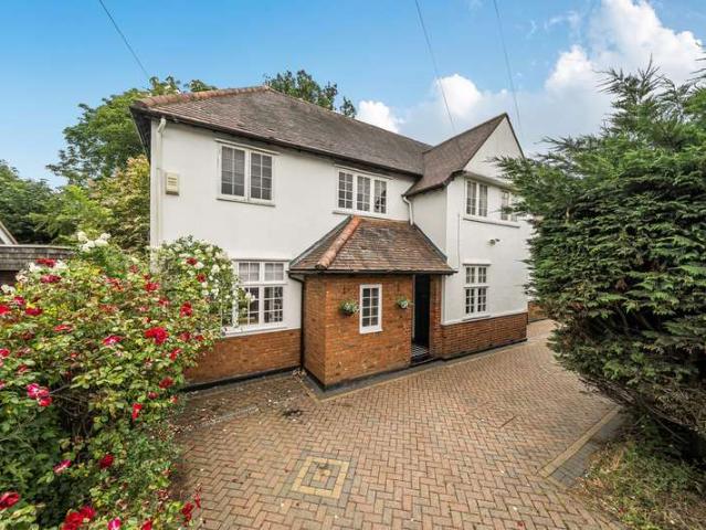 House for sale in Pinner, Greater London