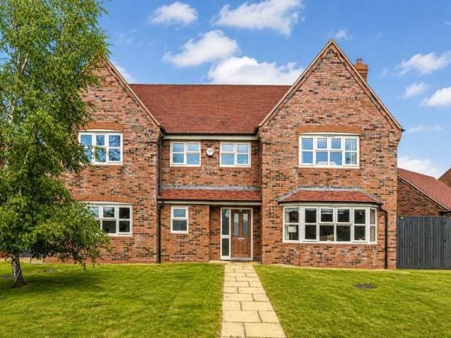 House for sale in Stoke Orchard, Tewkesbury