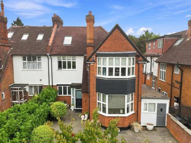 House for sale in Snaresbrook, Greater London